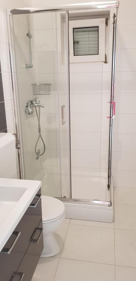 Apartmani Assa Krk Крк Екстер'єр фото